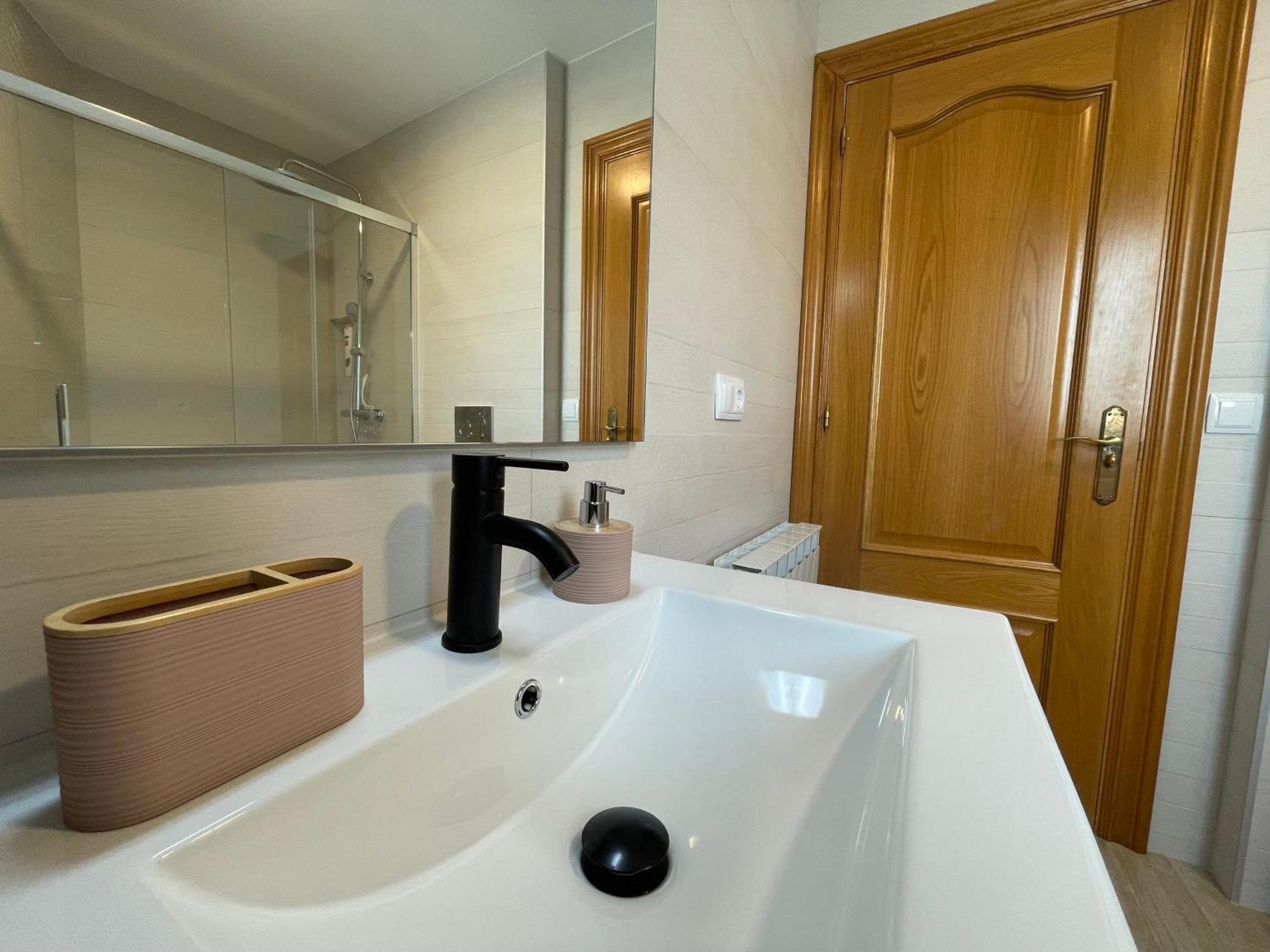 Apartamentos Montejurra Ayegui Екстериор снимка