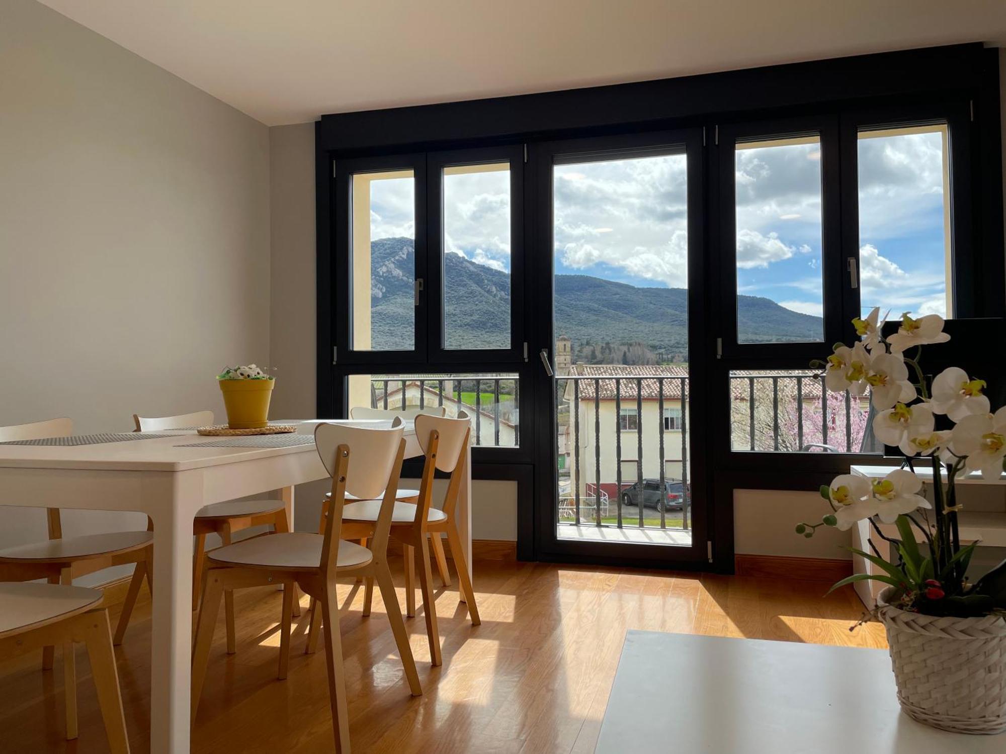 Apartamentos Montejurra Ayegui Екстериор снимка