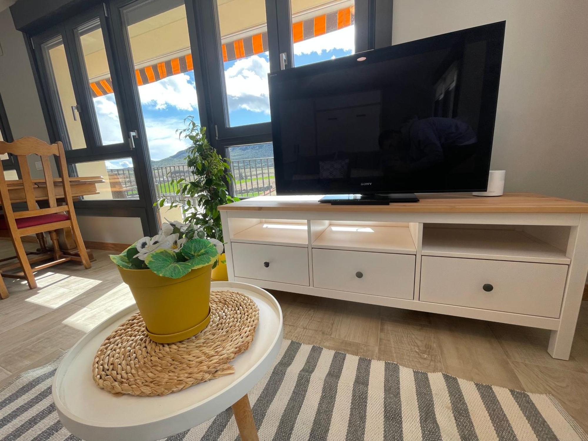 Apartamentos Montejurra Ayegui Екстериор снимка