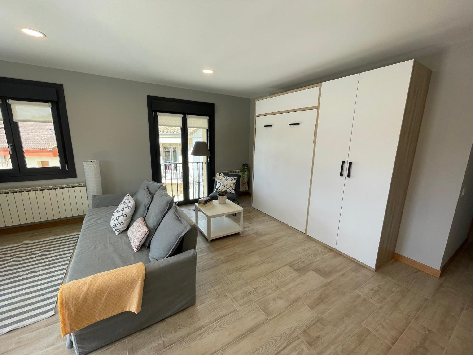 Apartamentos Montejurra Ayegui Екстериор снимка
